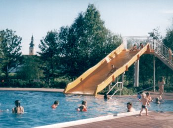 Nittenau_Freibad.jpg (25528 Byte)
