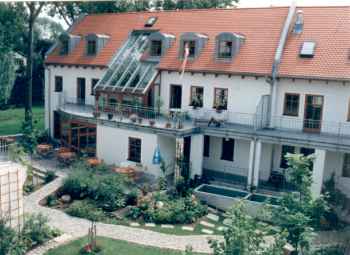 Gasthof_Jakob_Innenhof.jpg (13733 Byte)